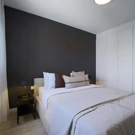 Rooftop Sunset Garden By Staycom