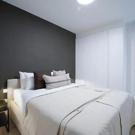 Апартаменты Rooftop Sunset Garden By Staycom *