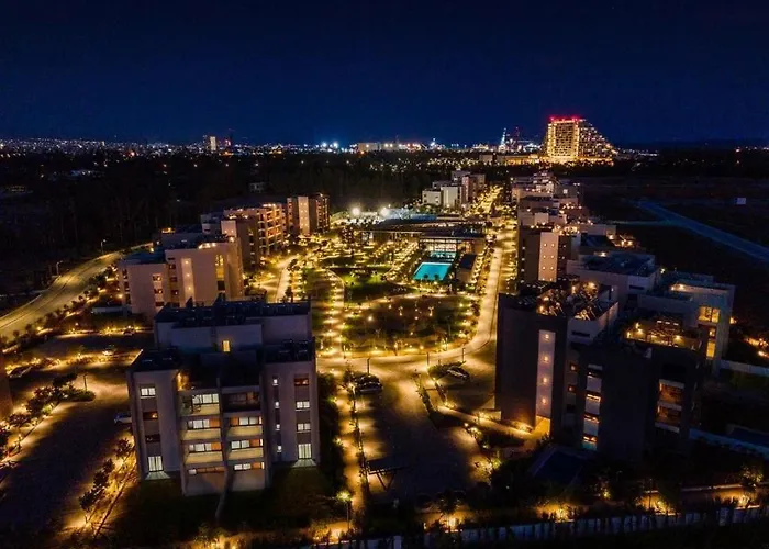 Rooftop Sunset Garden By Staycom Appartement Pamboula
